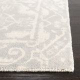 Safavieh Restoration Vintage 4'-0" x 6'-0" Rug in Light Grey / Ivory