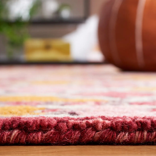 Safavieh Aspen 4'-0" x 6'-0" Rug in Pink / Yellow