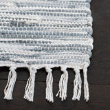 Safavieh Montauk 4'-0" x 6'-0" Rug in Silver
