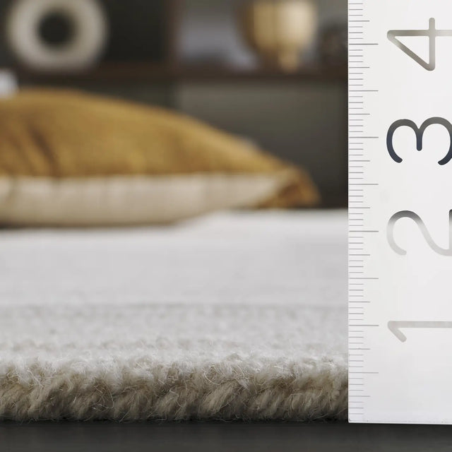 Safavieh Harvest 2'-3" x 9'-0" Rug in Ivory