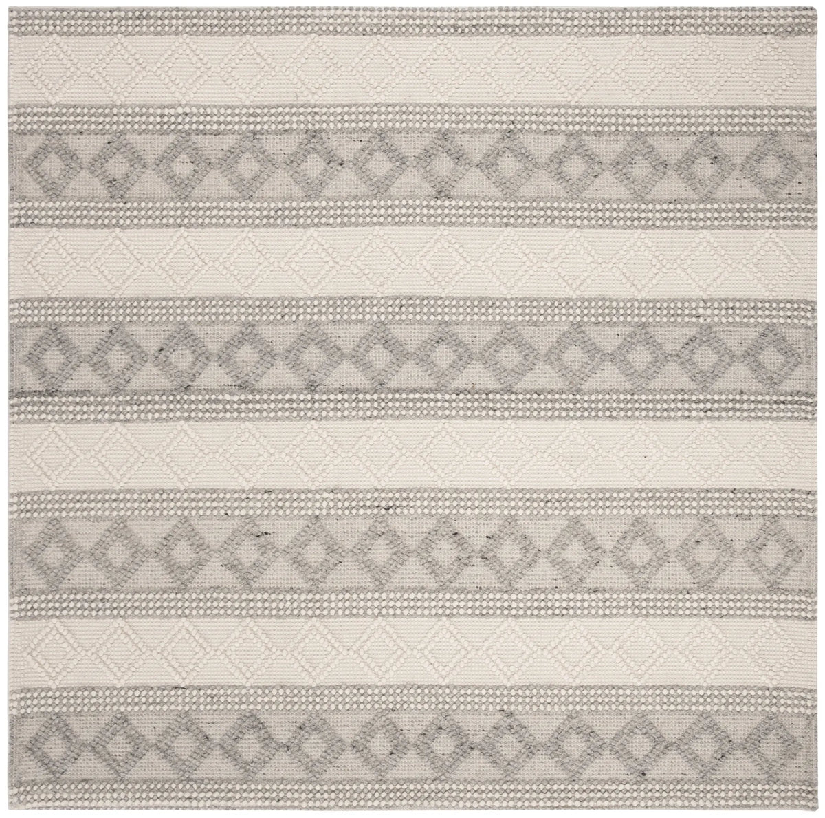 Safavieh Natura 6'-0" x 6'-0" Rug in Grey / Ivory
