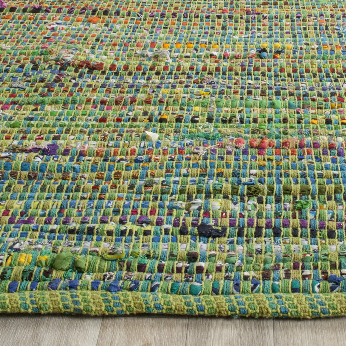 Safavieh Nantucket 8'-0" x 10'-0" Rug in Green