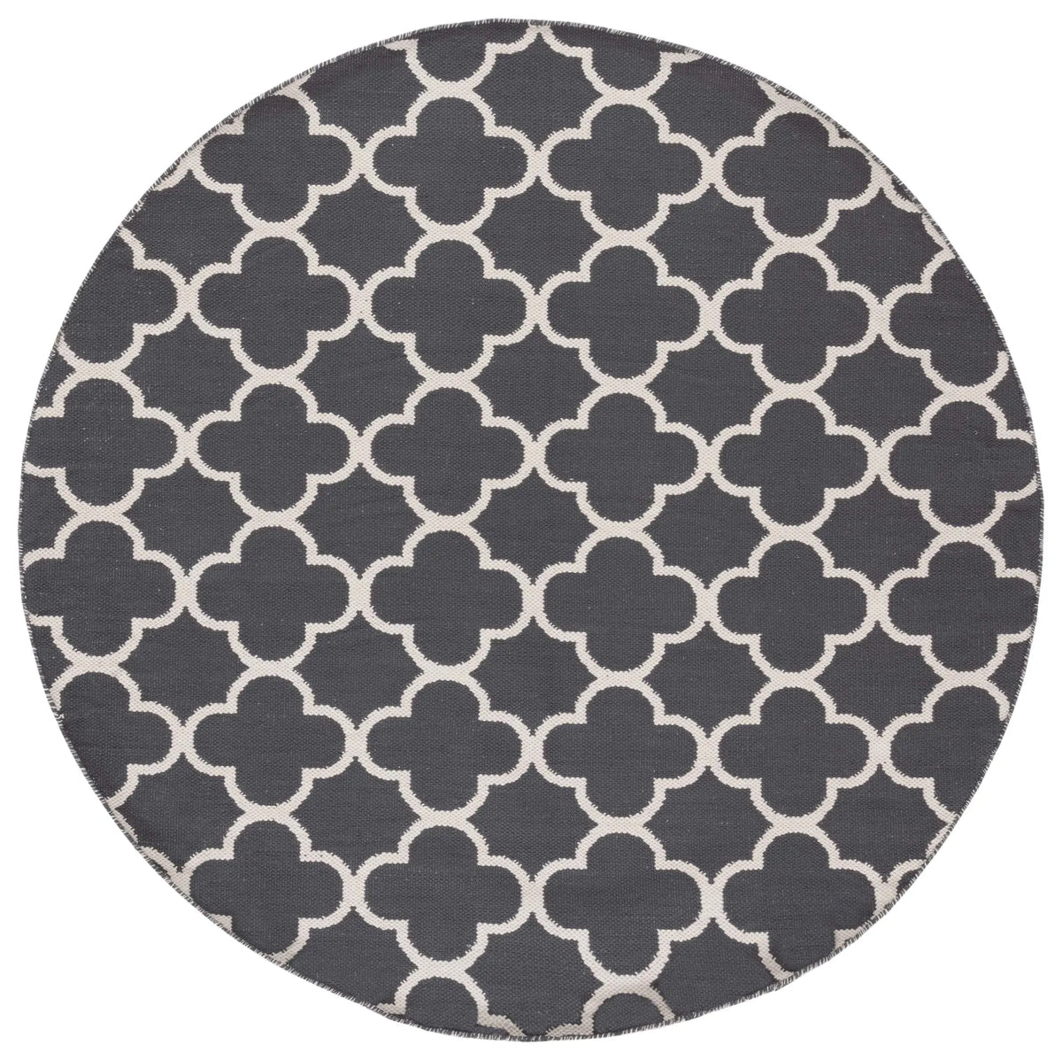 Safavieh Montauk 6'-0" x 6'-0" Rug in Dark Grey / Ivory