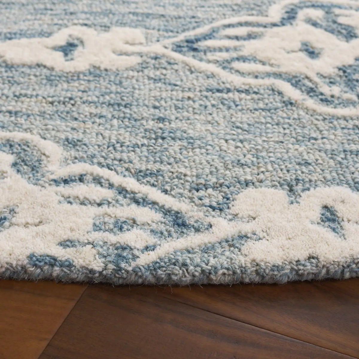 Safavieh Ebony 6'-0" x 6'-0" Rug in Ivory / Light Blue