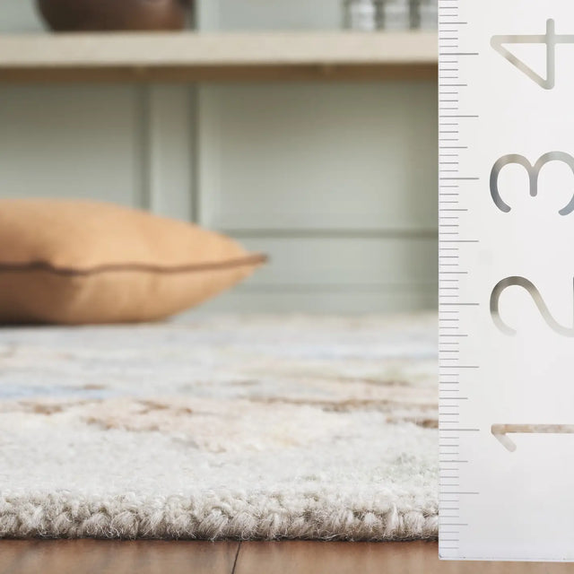 Safavieh Jardin 2'-3" x 8'-0" Rug in Beige / Blue