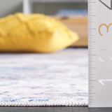 Safavieh Santa Monica 4'-0" x 6'-0" Rug in Ivory / Blue
