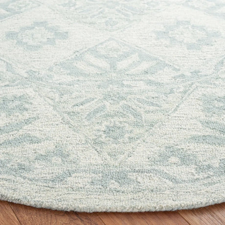 Safavieh Martha Stewart 6'-0" x 6'-0" Rug in Ivory / Light Blue