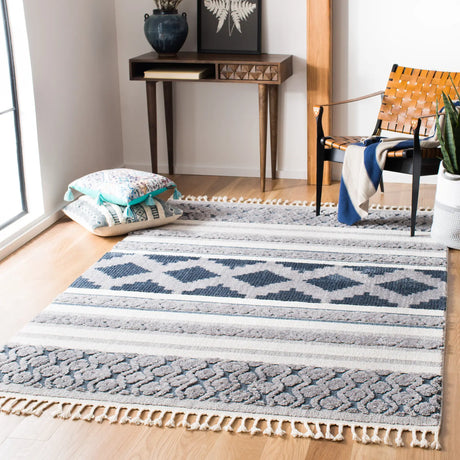 Safavieh Marrakesh 5'-3" x 7'-6" Rug in Ivory / Blue