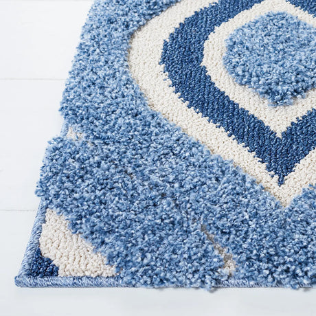 Safavieh Florida Shag 5'-3" x 7'-6" Rug in Blue / Ivory