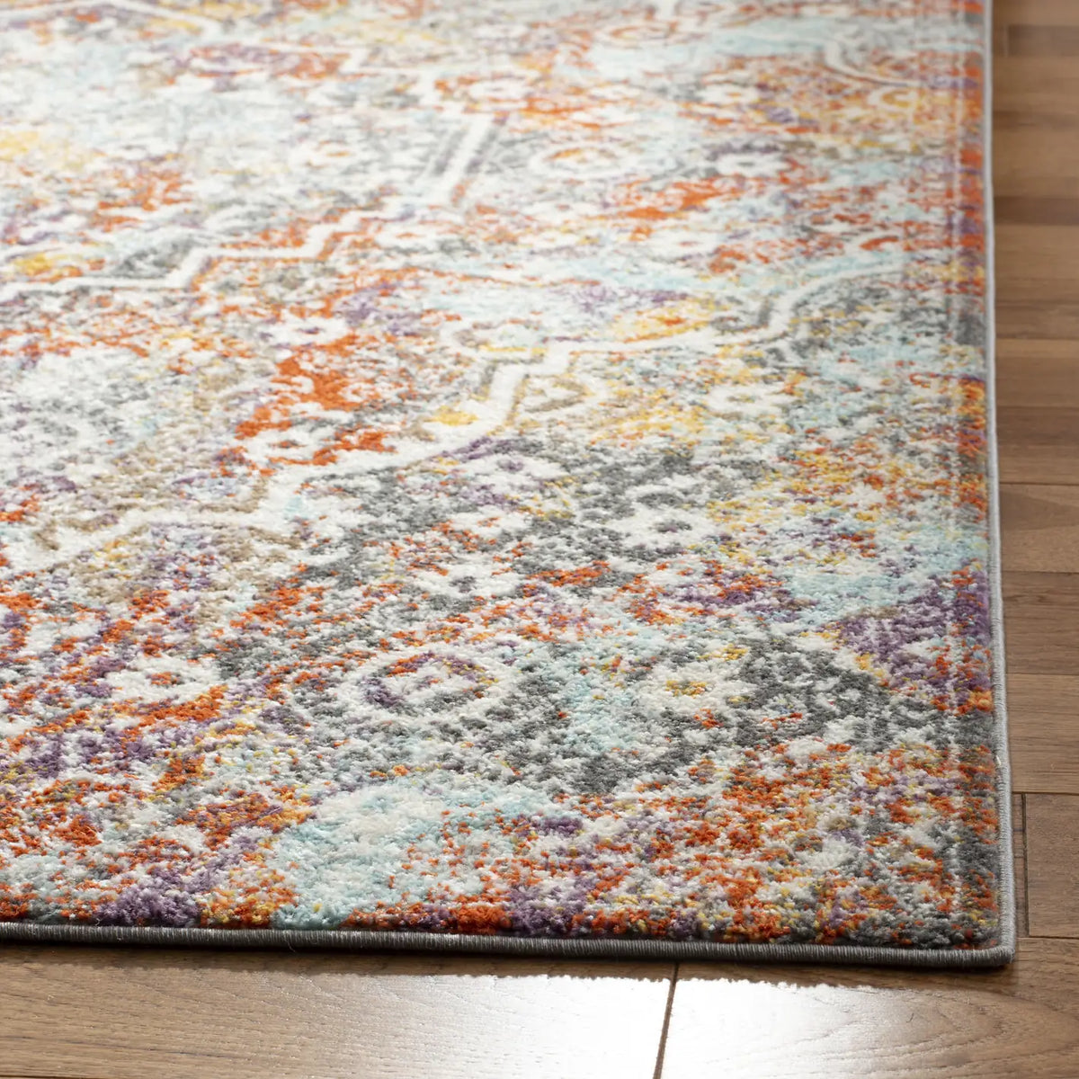 Safavieh Madison 900 4'-0" x 6'-0" Rug in Light Grey / Light Blue