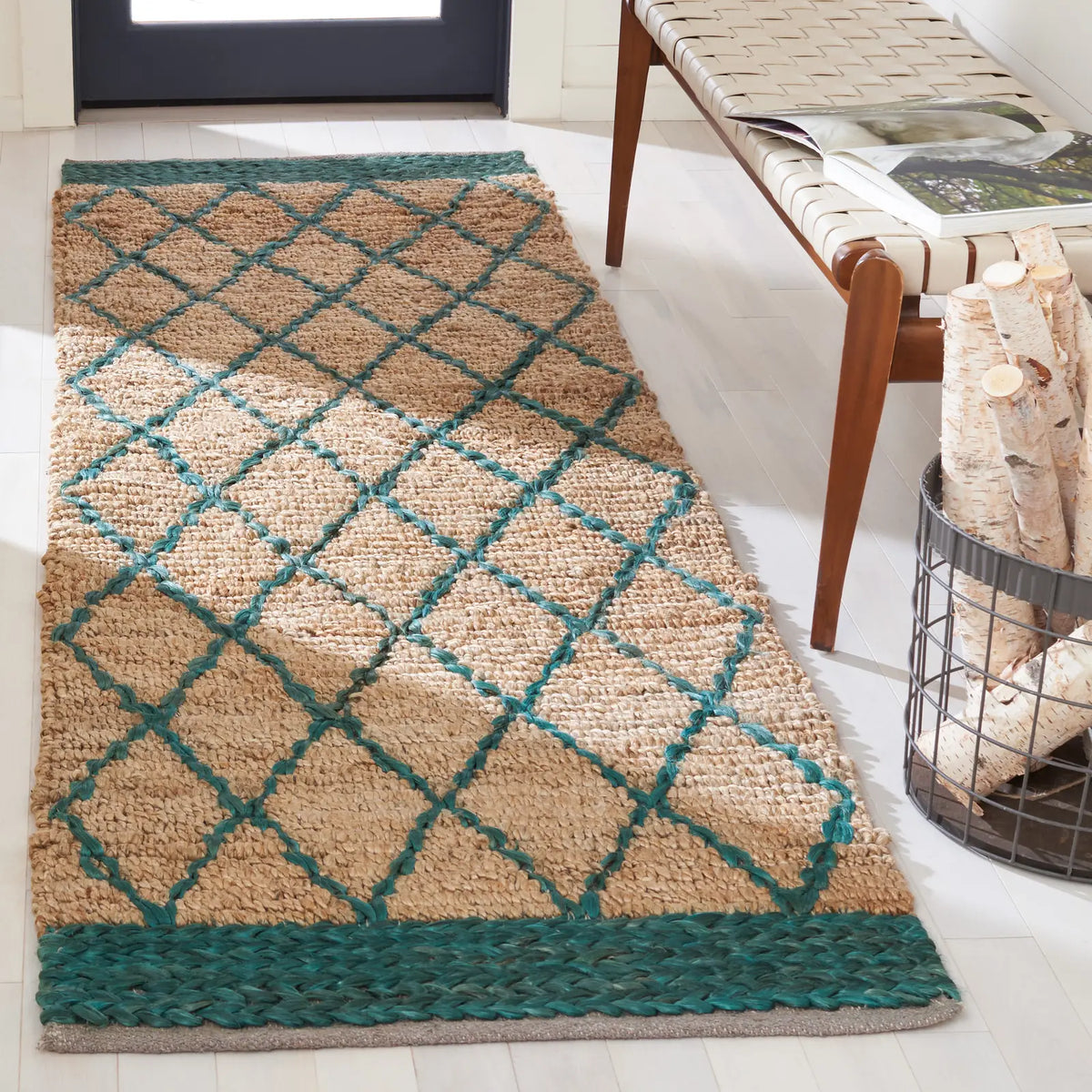 Safavieh Natural Fiber 2'-6" x 8'-0" Rug in Natural / Dark Green