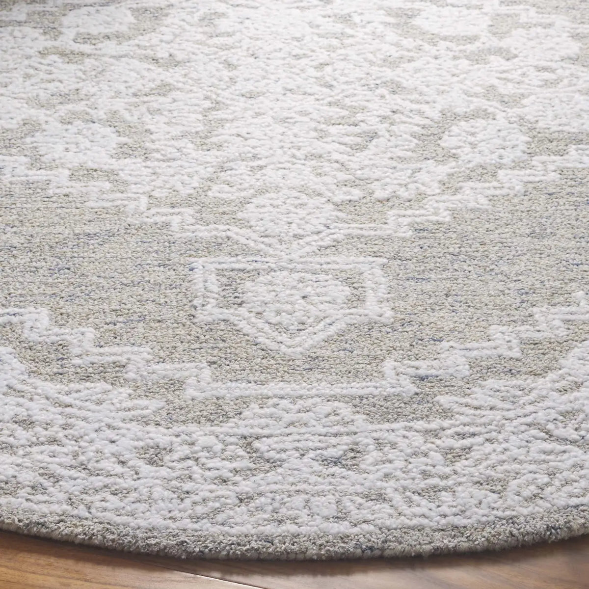 Safavieh Ebony 6'-0" x 6'-0" Rug in Ivory / Taupe