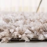 Safavieh Rio Shag 6'-0" x 6'-0" Rug in Beige / Ivory