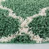 Safavieh Venus Shag 500 6'-7" x 6'-7" Rug in Green / Ivory