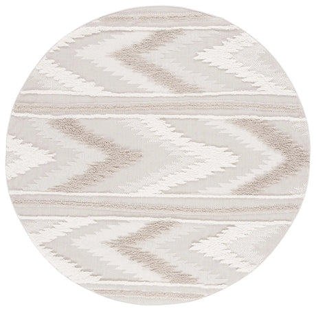 Safavieh Trends 6'-7" x 6'-7" Rug in Beige / Ivory