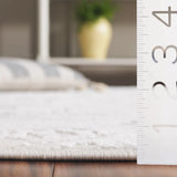 Safavieh Saylor 100 4'-0" x 6'-0" Rug in Ivory