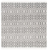 Safavieh Montauk 6'-0" x 6'-0" Rug in Black / Beige