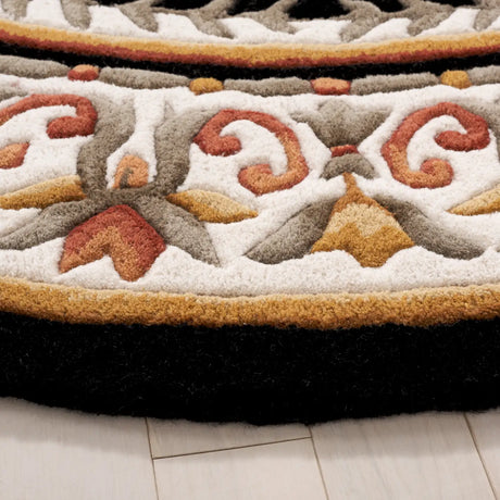 Safavieh Naples 6'-0" x 6'-0" Rug in Black / Ivory