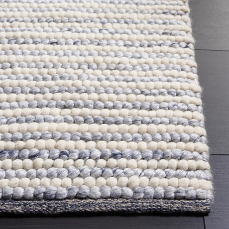 Safavieh Natura 4'-0" x 6'-0" Rug in Ivory / Blue