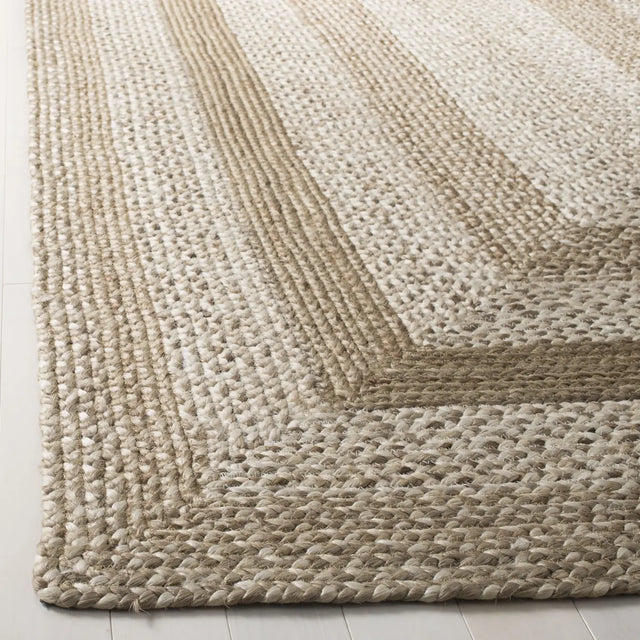 Safavieh Natural Fiber 4'-0" x 6'-0" Rug in Grey / Ivory