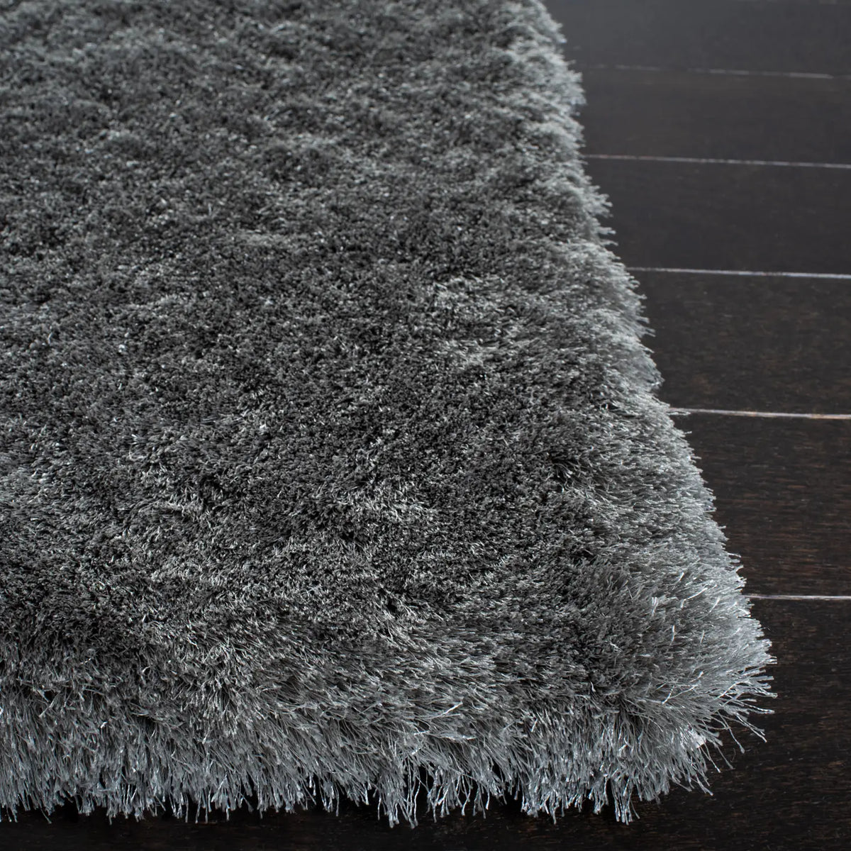 Safavieh Shag 4'-0" x 6'-0" Rug in Grey