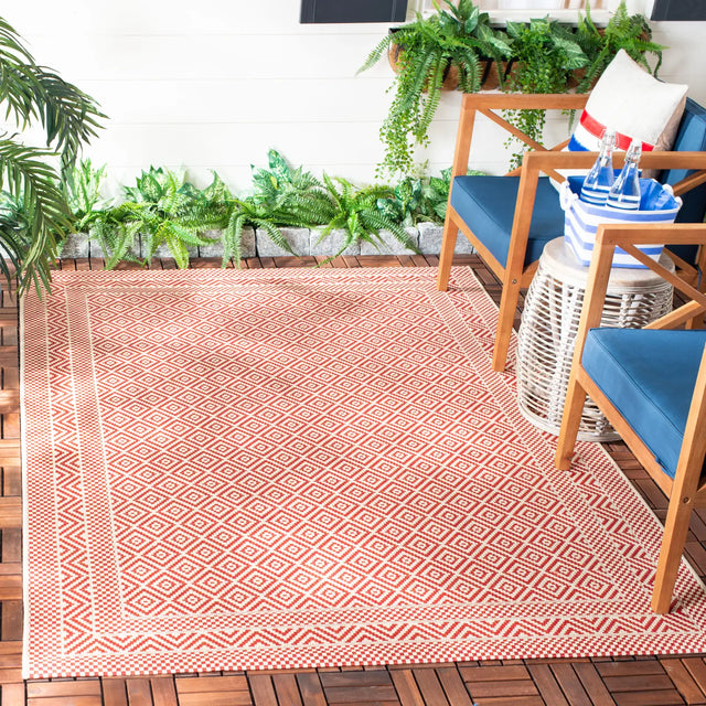 Safavieh Courtyard 4'-0" x 5'-7" Rug in Beige / Red