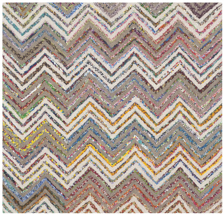 Safavieh Nantucket 4'-0" x 4'-0" Rug in Beige / Grey
