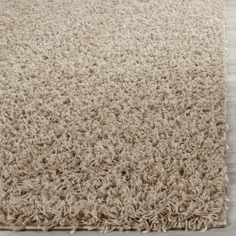Safavieh Sga-Athens Shag 4'-0" x 6'-0" Rug in Beige