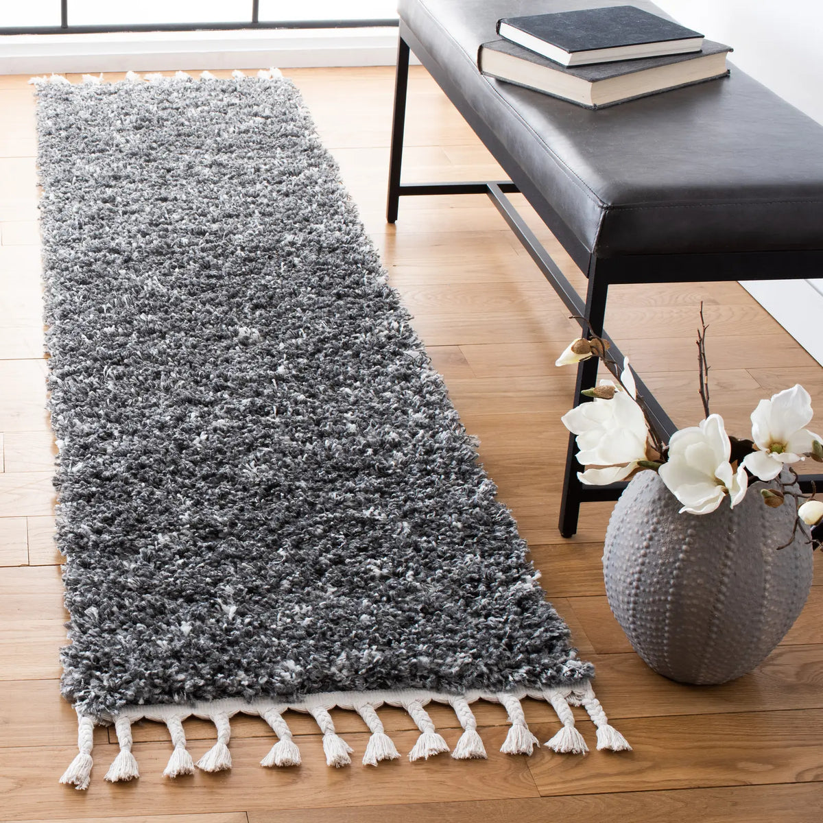 Safavieh Pro Lux Shag 400 2'-0" x 8'-0" Rug in Dark Grey / Ivory
