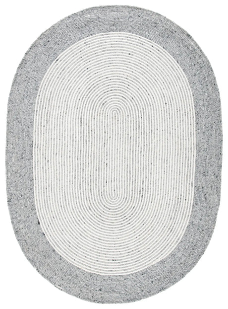 Safavieh Braided 5'-0" x 7'-0" Rug in Grey / Ivory