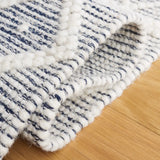 Safavieh Natura 4'-0" x 6'-0" Rug in Ivory / Navy
