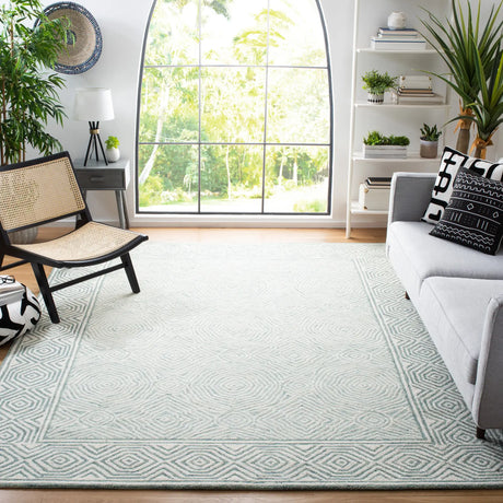 Safavieh Roslyn 6'-0" x 9'-0" Rug in Green / Blue