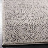 Safavieh Meadow 4'-0" x 6'-0" Rug in Ivory / Grey