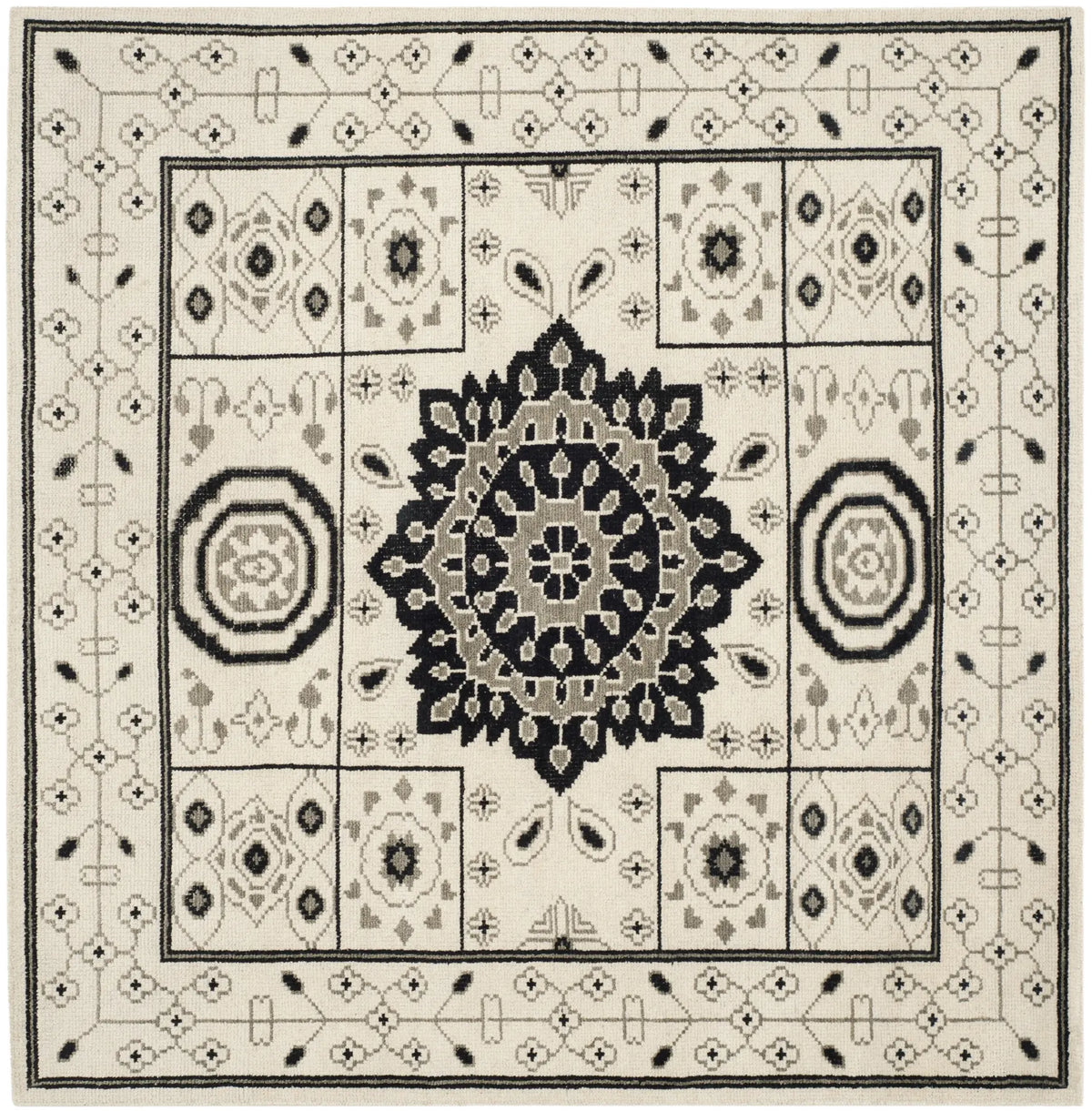 Safavieh Kenya 7'-0" x 7'-0" Rug in Ivory / Grey