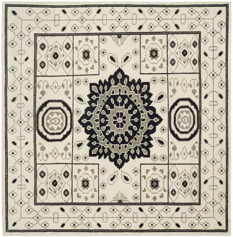 Safavieh Kenya 7'-0" x 7'-0" Rug in Ivory / Grey