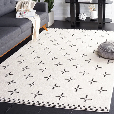 Safavieh Melody 4'-0" x 6'-0" Rug in Ivory / Black
