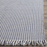 Safavieh Montauk 6'-0" x 9'-0" Rug in Ivory / Navy