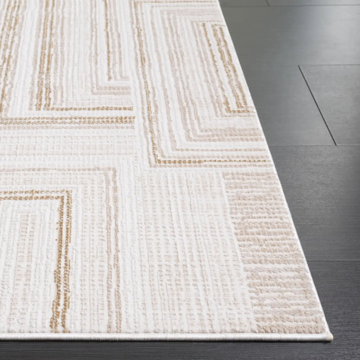Safavieh Wilcox 6'-7" x 8'-7" Rug in Ivory / Beige