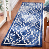 Safavieh Dip Dye 2'-3" x 6'-0" Rug in Navy / Ivory