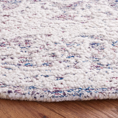 Safavieh Metro 6'-0" x 6'-0" Rug in Ivory / Red
