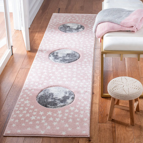 Safavieh Carousel Kids 100 2'-0" x 8'-0" Rug in Pink / Grey