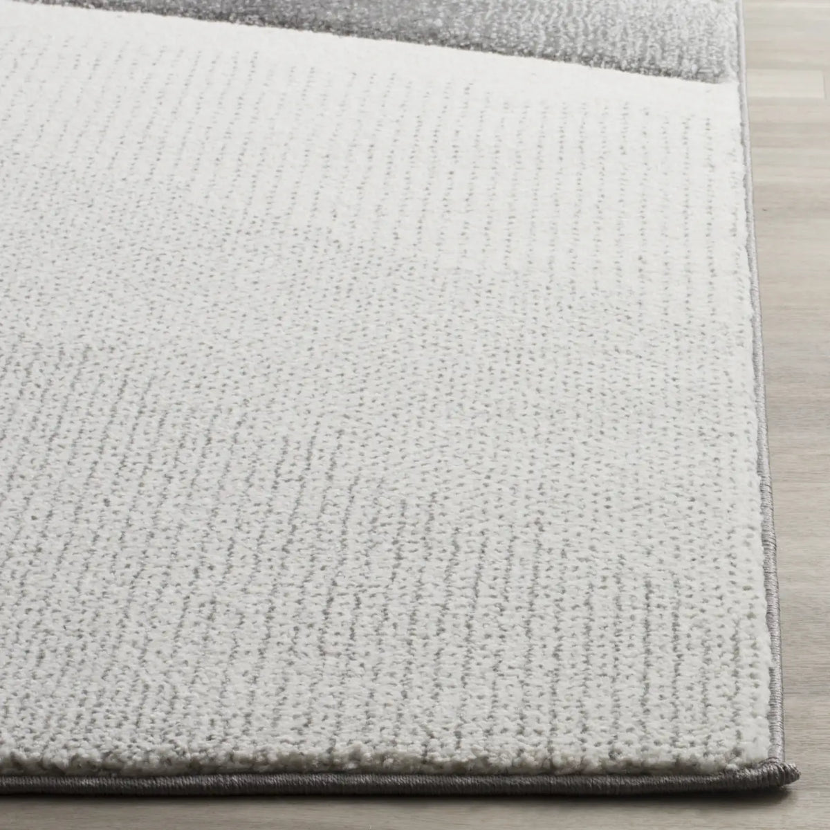 Safavieh Hollywood 4'-0" x 6'-0" Rug in Grey / Teal