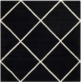 Safavieh Chatham 7'-0" x 7'-0" Rug in Black / Ivory