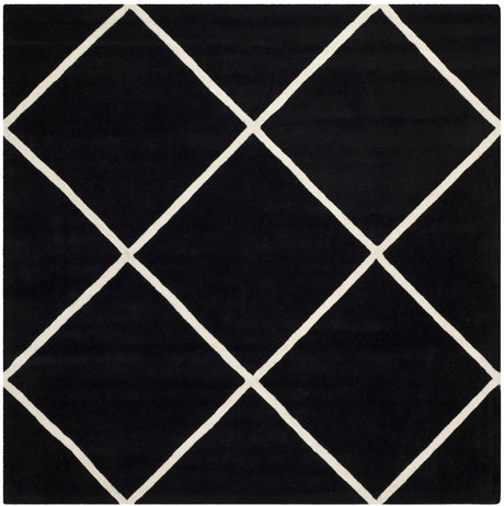 Safavieh Chatham 7'-0" x 7'-0" Rug in Black / Ivory