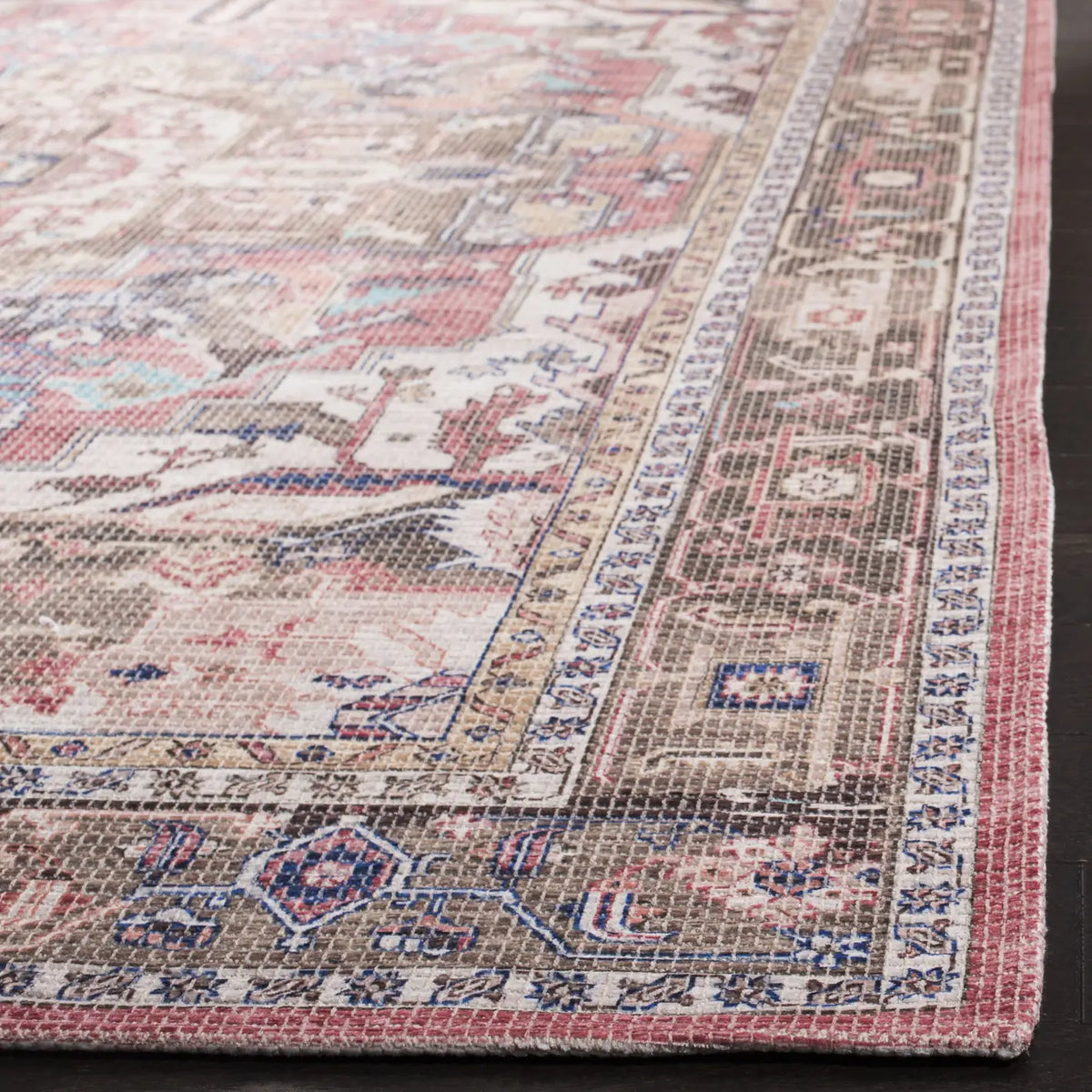 Safavieh Saffron 4'-0" x 6'-0" Rug in Rust / Ivory
