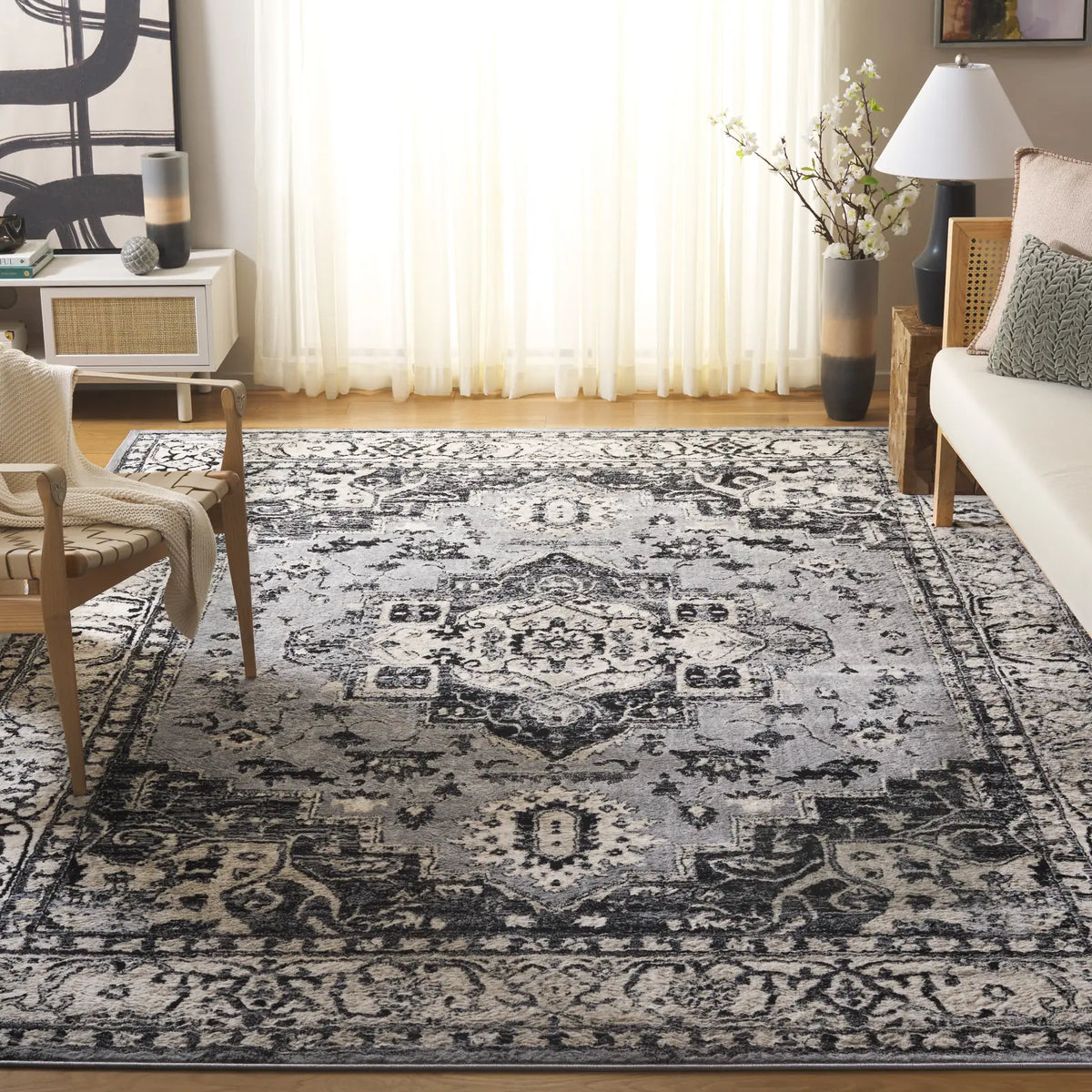 Safavieh Brentwood 10'-0" x 13'-0" Rug in Grey / Black