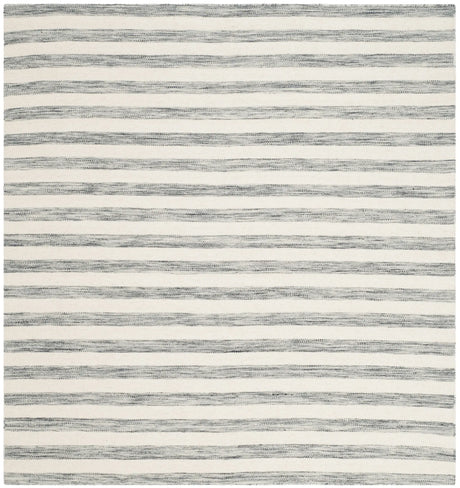 Safavieh Dhurries 6'-0" x 6'-0" Rug in Grey / Ivory