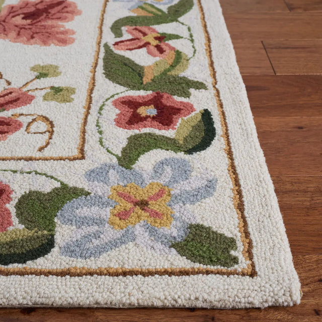Safavieh Chelsea 3'-9" x 5'-9" Rug in Ivory