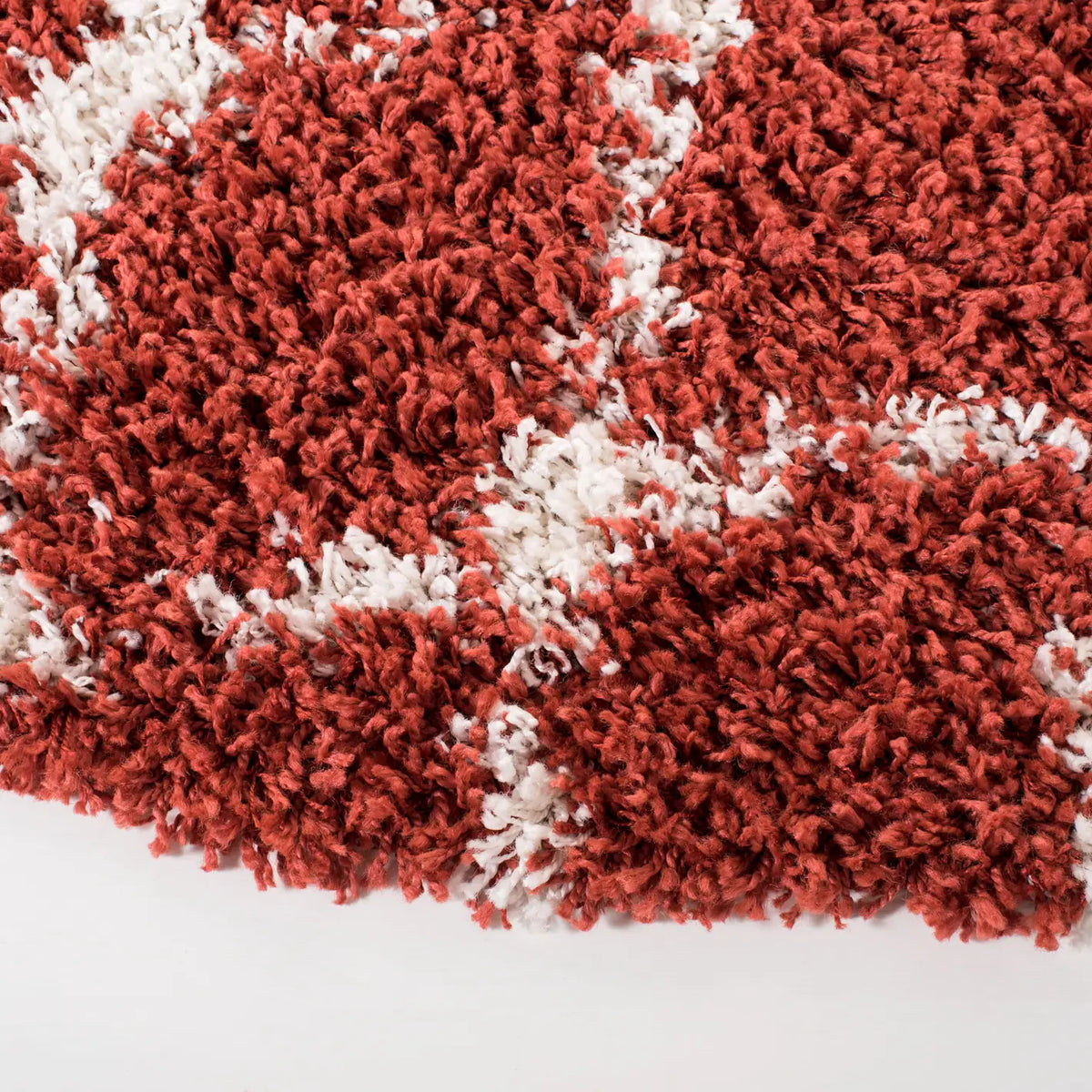 Safavieh Pro Lux Shag 400 6'-7" x 6'-7" Rug in Rust / Creme