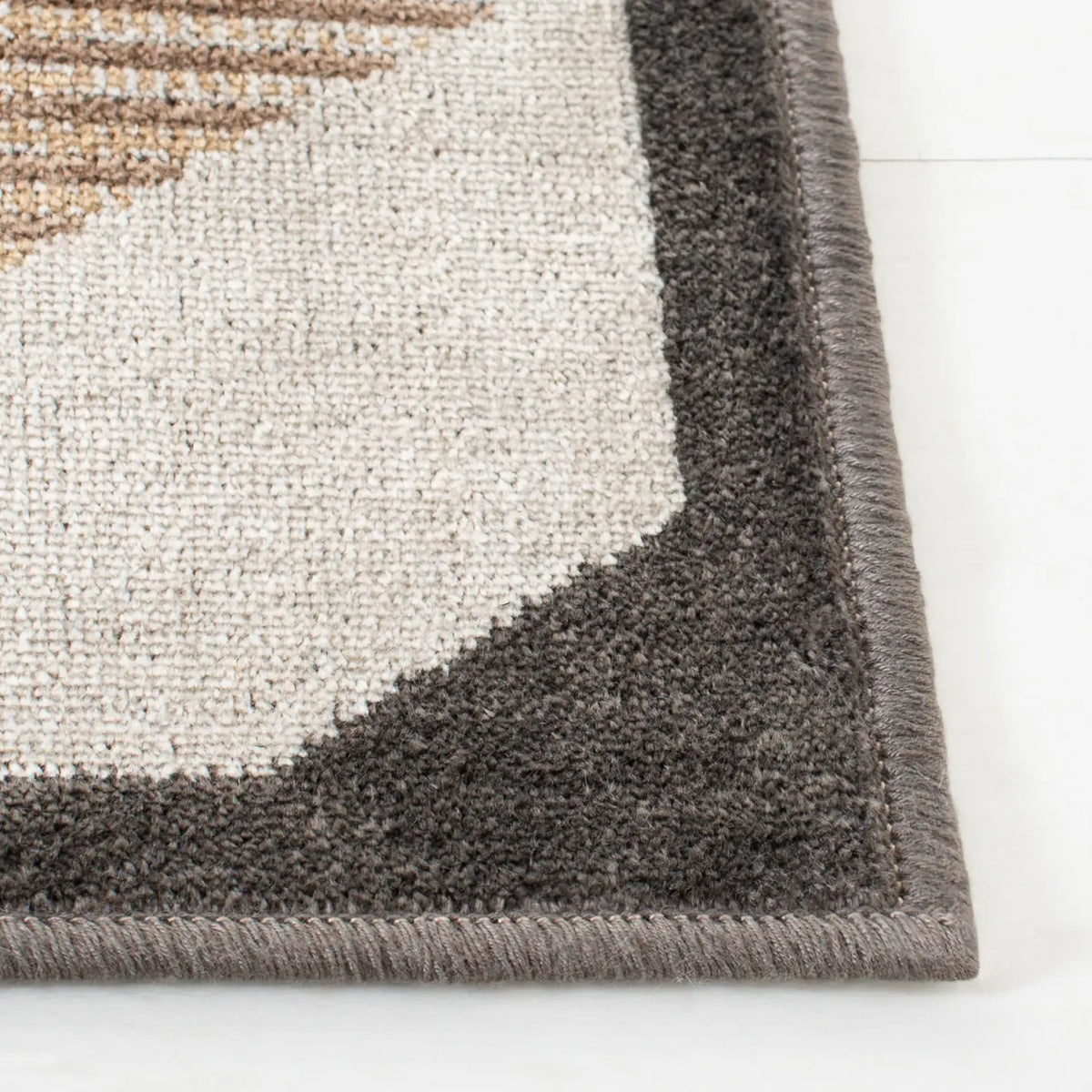 Safavieh Atlas 4'-0" x 6'-0" Rug in Ivory / Beige